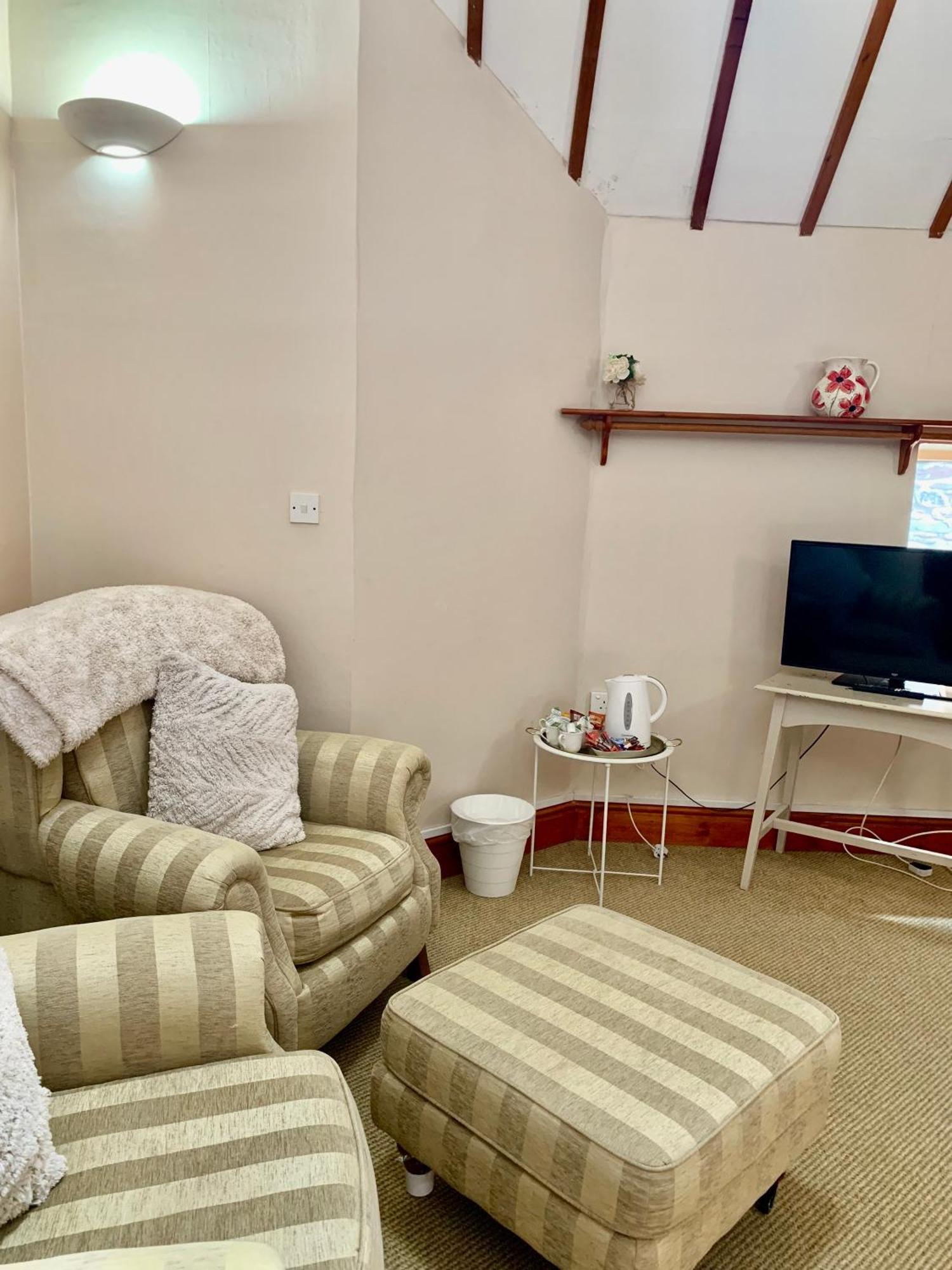 The Beacons Guest House Brecon Room photo